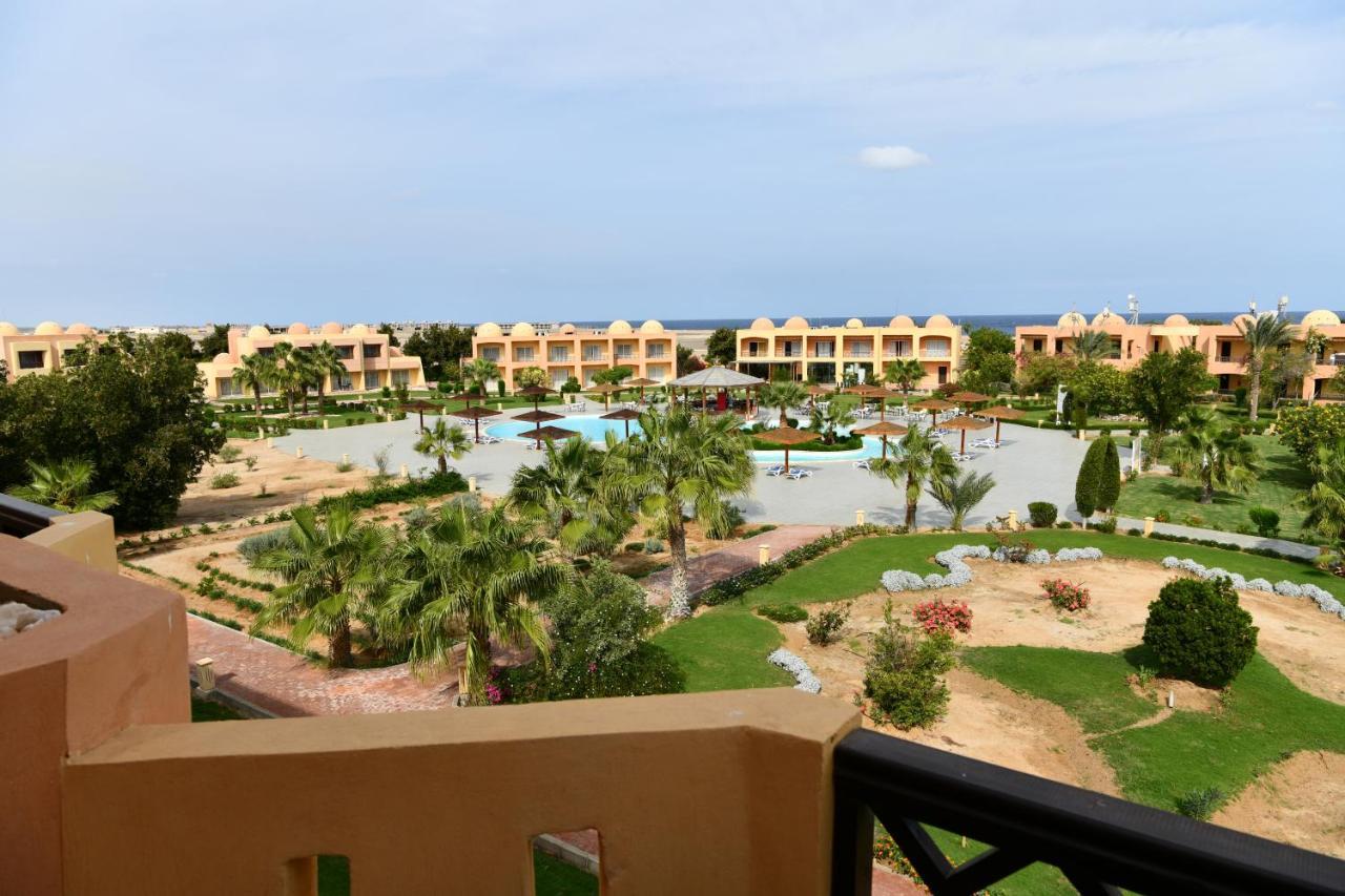 Wadi Lahmy Azur Resort - Soft All-Inclusive Abū Ghuşūn Exteriör bild